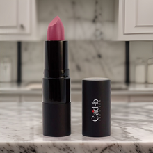 Load image into Gallery viewer, Lipstick Quartz - P125 | Vegan, Paraben Free, Vitamin E intensifies lip hydration
