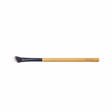 Load image into Gallery viewer, Angled Blending Bamboo Makeup Brush - Vegan, and Eco friendly-4
