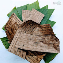 Load image into Gallery viewer, 100+ Dried Banana Leaves, Pet Supplies Aquariums,Natural water cleaner | Ceylon Organic-3
